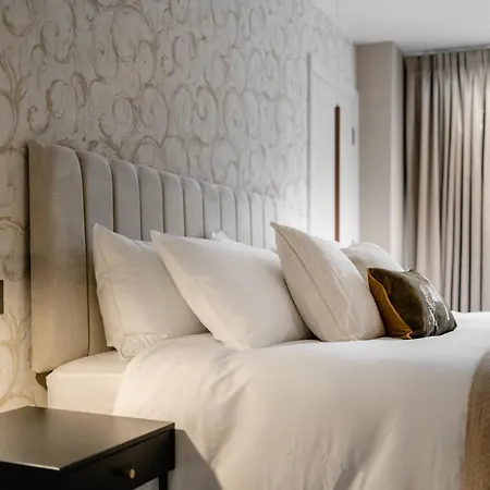 The Luxury Penthouse * Leeds (West Yorkshire)