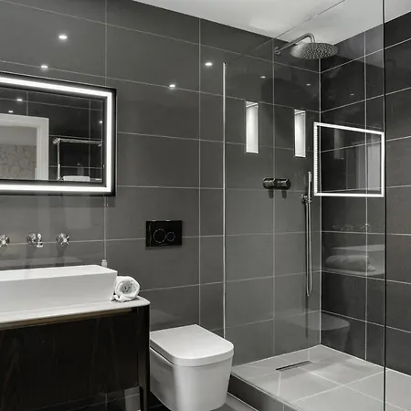 The Luxury Penthouse *