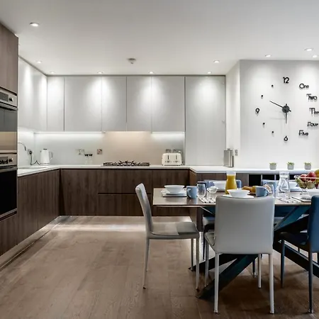 Апартаменты The Luxury Penthouse *