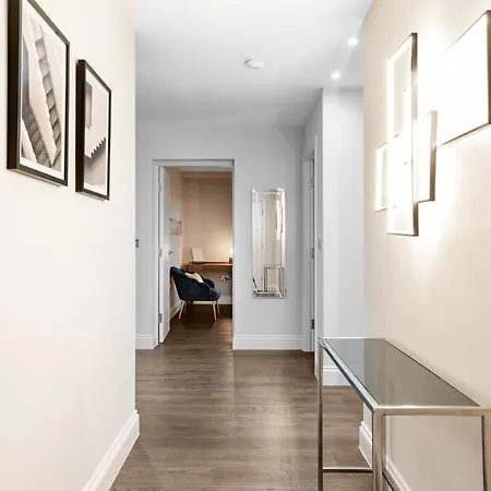 Апартаменты The Luxury Penthouse *