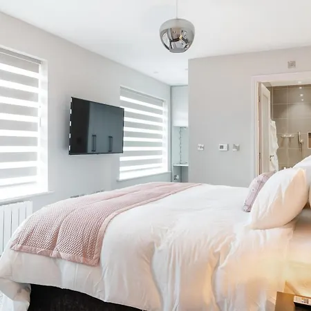 Апартаменты The Luxury Penthouse