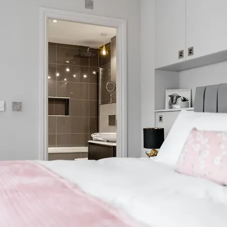 Апартаменты The Luxury Penthouse Лидс