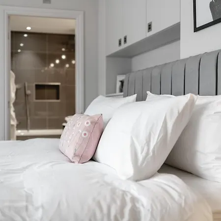 Апартаменты The Luxury Penthouse
